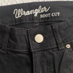 wrangler boot cut jeans (NEW)